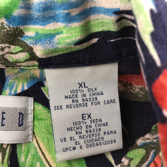 Untied Mens Hawaiian Shirt Size XL 100% Silk Navy Floral Short Sleeve Casual Y2K - Picture 10 of 12